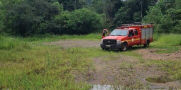 Bombeiros localizam corpo no rio Paraopeba