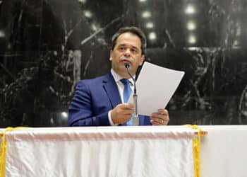 Glaycon Franco celebra o lançamento do projeto “Recomeça Minas”