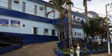 Hospitais anunciam medidas que priorizam pacientes com o novo coronavírus