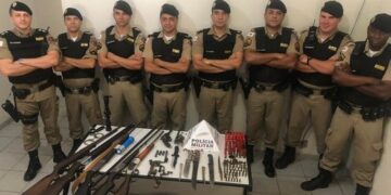 PM apreende arsenal em Ewbank da Câmara