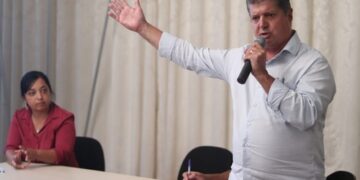 Em reunião da FAMOCOL prefeito ouve cobranças e destaca ações do governo