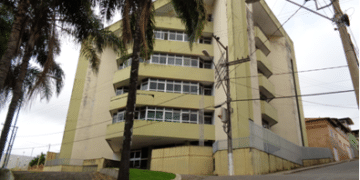 Funcionário testa positivo e prédio de prefeitura é desinfectado