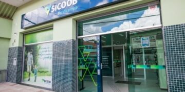 Gerente é mantido refém e bandidos roubam banco