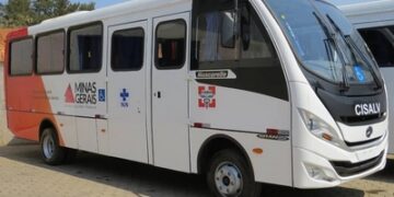 Glaycon Franco viabiliza micro-ônibus para consórcio regional de saúde
