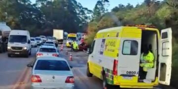 Acidente entre dois veículos deixa um morto na BR 040