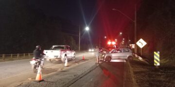 Acidente envolve 4 veículos em Lafaiete