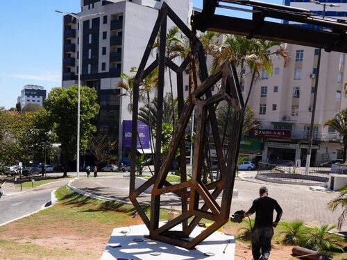 Lafaiete ganha monumento do projeto “Arte em Aço Gerdau”