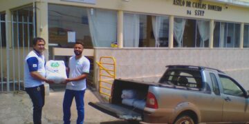 SINDCOMERCIO e SESC entregam cestas básicas a entidades de Lafaiete