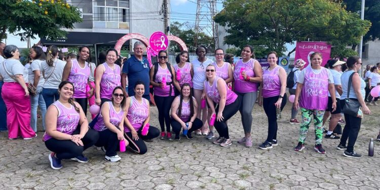Caminhada abre atividades do Outubro Rosa em Lafaiete