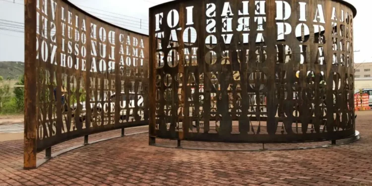 Ouro Branco ganha obra de arte em aço doada pela Gerdau