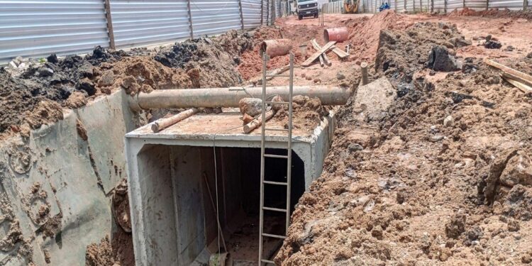 Moradores anunciam manifestação e prefeito prevê prazo para final de obra na Dr.Moreira