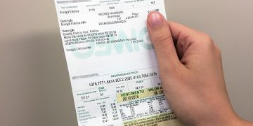 Cemig concede bônus na conta de energia para 8 milhões de clientes
