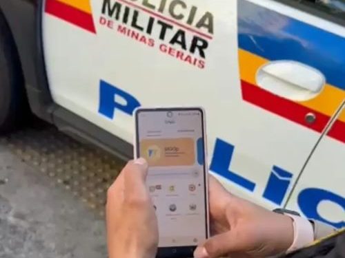 PM flagra tráfico de drogas e conduz três suspeitos em Lafaiete