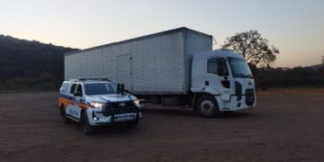 Caminhão roubado em Contagem é recuperado em Congonhas