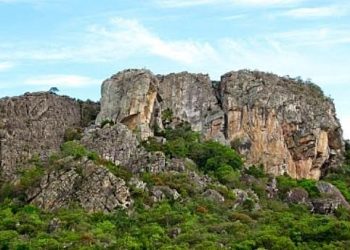 Deputados discutem criação de área de proteção na Serra do Lenheiro
