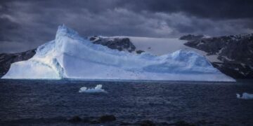 Do gelo ao corpo humano: brasileiros pesquisam limites na Antártica