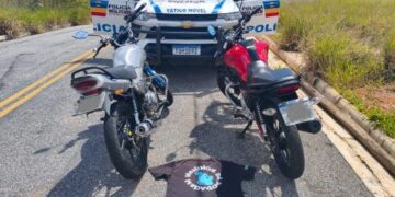 PM prende jovens por manobras perigosas