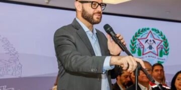 Exoneração na Educação gera polêmica em Minas