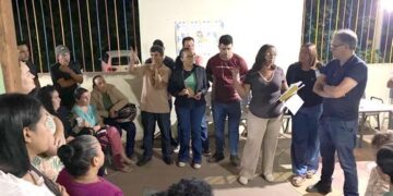 Vereadores e vice-prefeito se reúnem com moradores de São Gonçalo