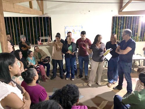 Vereadores e vice-prefeito se reúnem com moradores de São Gonçalo
