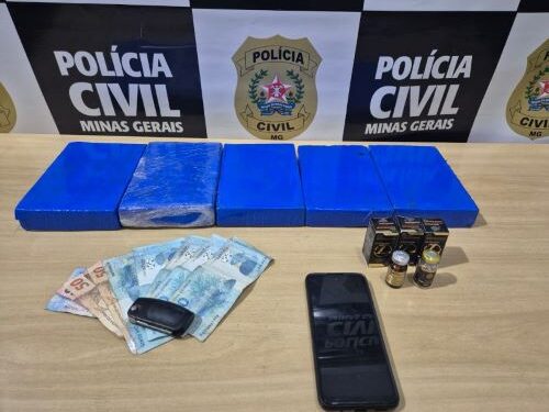PCMG prende suspeito com drogas e anabolizantes