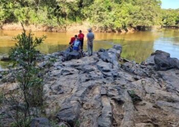 Idoso morre afogado durante pescaria no Rio das Mortes