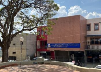 Câmara de Ouro Branco exonera servidor após confirmação de condenação