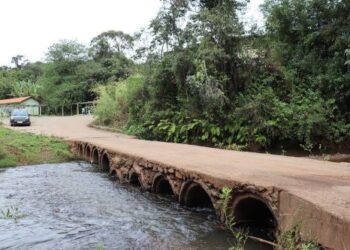 Ponte em Lobo Leite fecha e altera trânsito em Congonhas