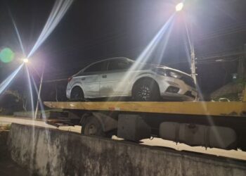 Perseguição na BR-040 termina com carro furtado recuperado